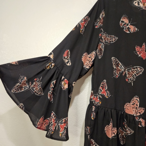 Cupio Butterfly Flutter Ruffle Peplum Top Black and Pinks Size Medium - Picture 2 of 5